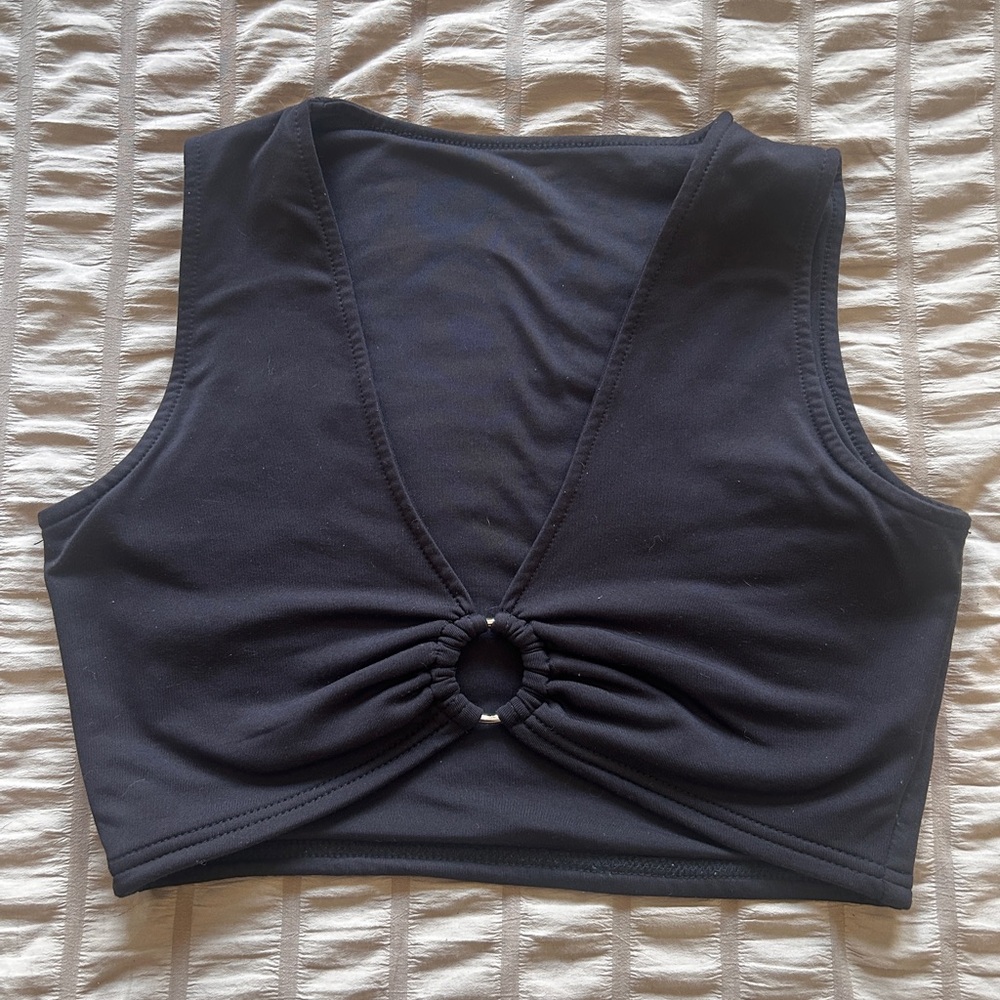 Aevziv Black Cropped Thick strap black tank Size- Large